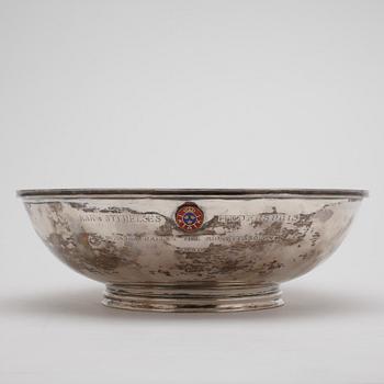 SKÅL, silver, CG Hallberg, Stockholm, 1945. Vikt ca 645 gram.