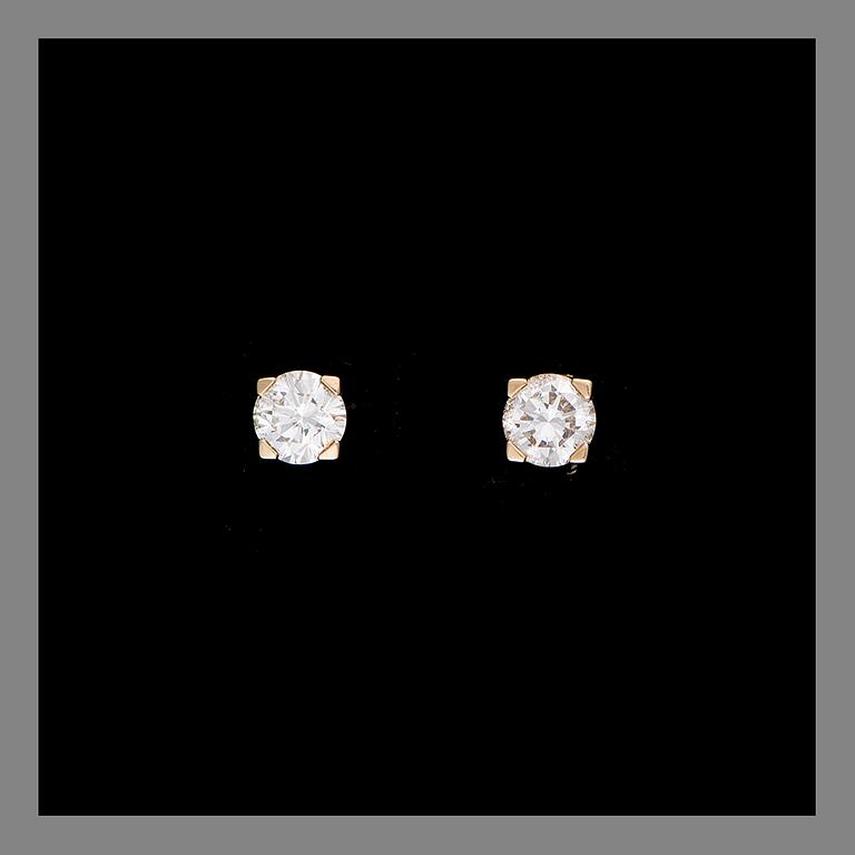 ÖRHÄNGEN, 18K guld, briljantslipade diamanter. Vikt ca 2,8 g.