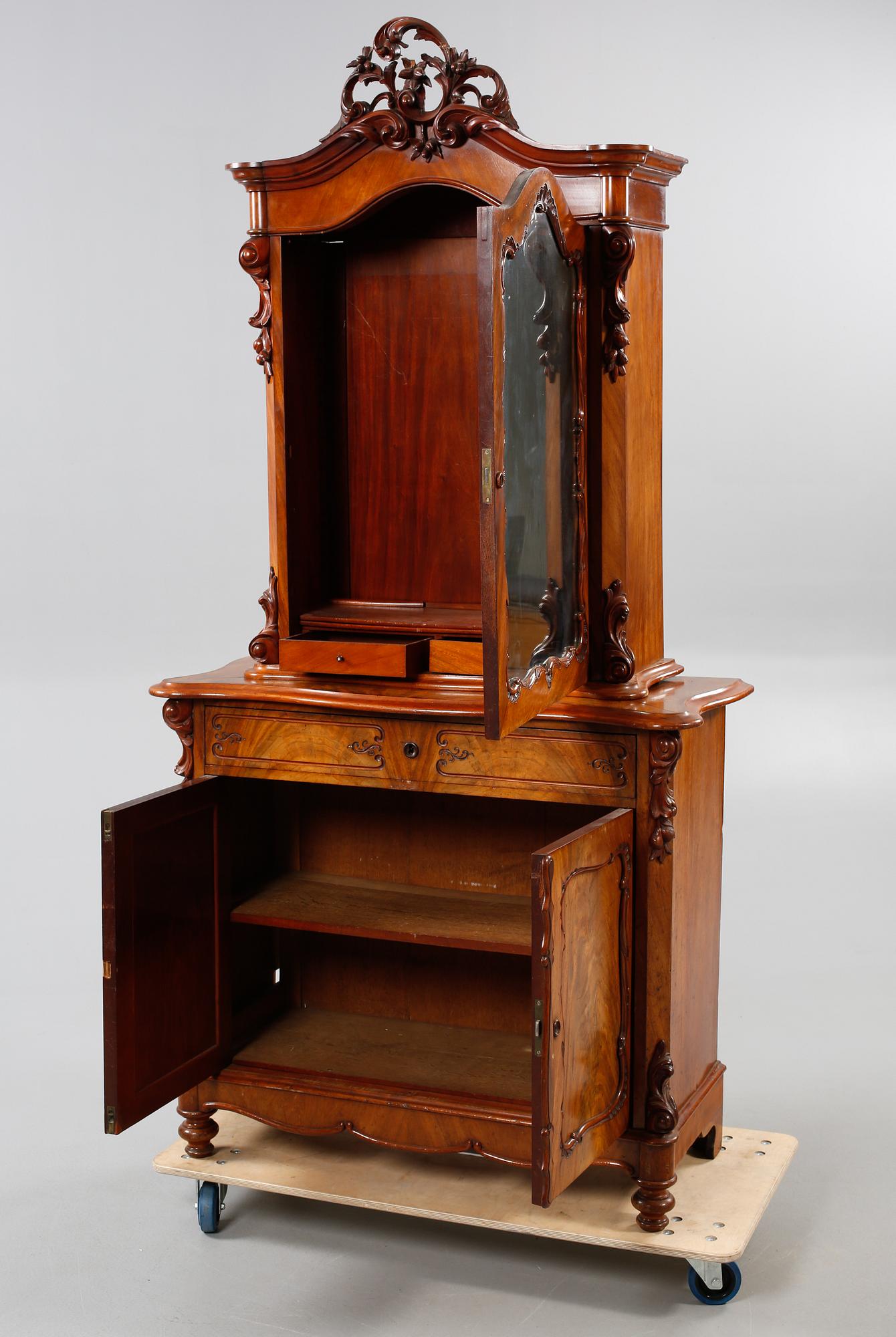 SKÅP, nyrokoko, sent 1800-tal.