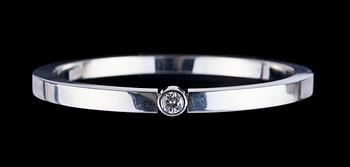 A white gold and diamond bangle, app. 0.40 cts.