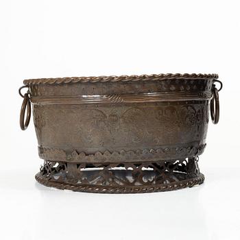 Copper cauldron, Baroque. 17th/18th century.