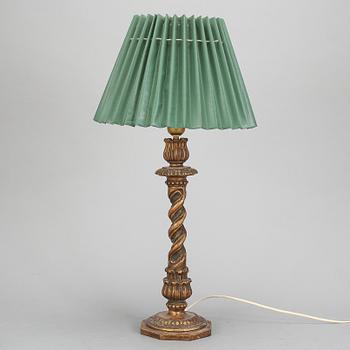 BORDSLAMPA, trä, barockstil, 1900-talets första hälft.