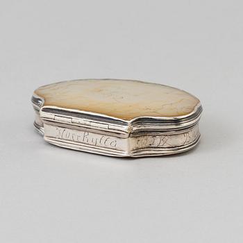 An 18th century silver and mother-of-pearl rococo snuff box.