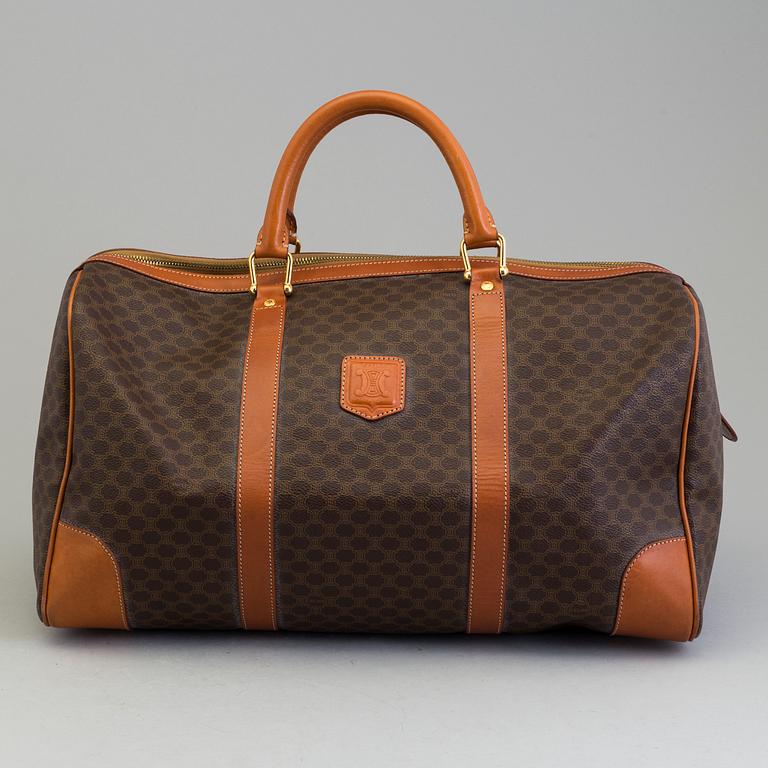 A MACADAM DUFFEL BAG,