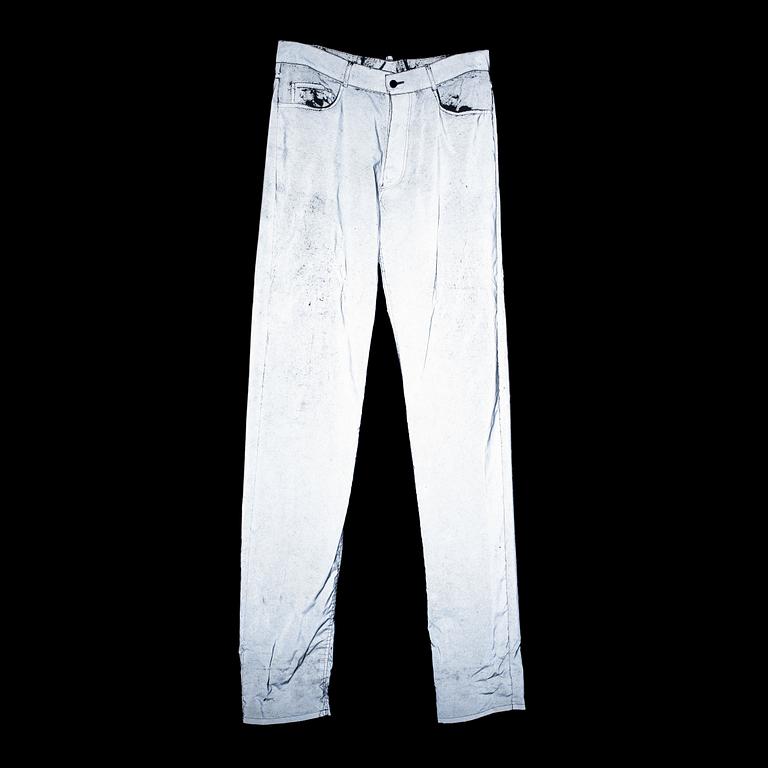 HELMUT LANG, a pair of silvercolored men's pants. Size 50.