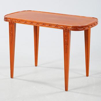 A table from AB Robert Ditzingers, from the first half of the 20th century.
