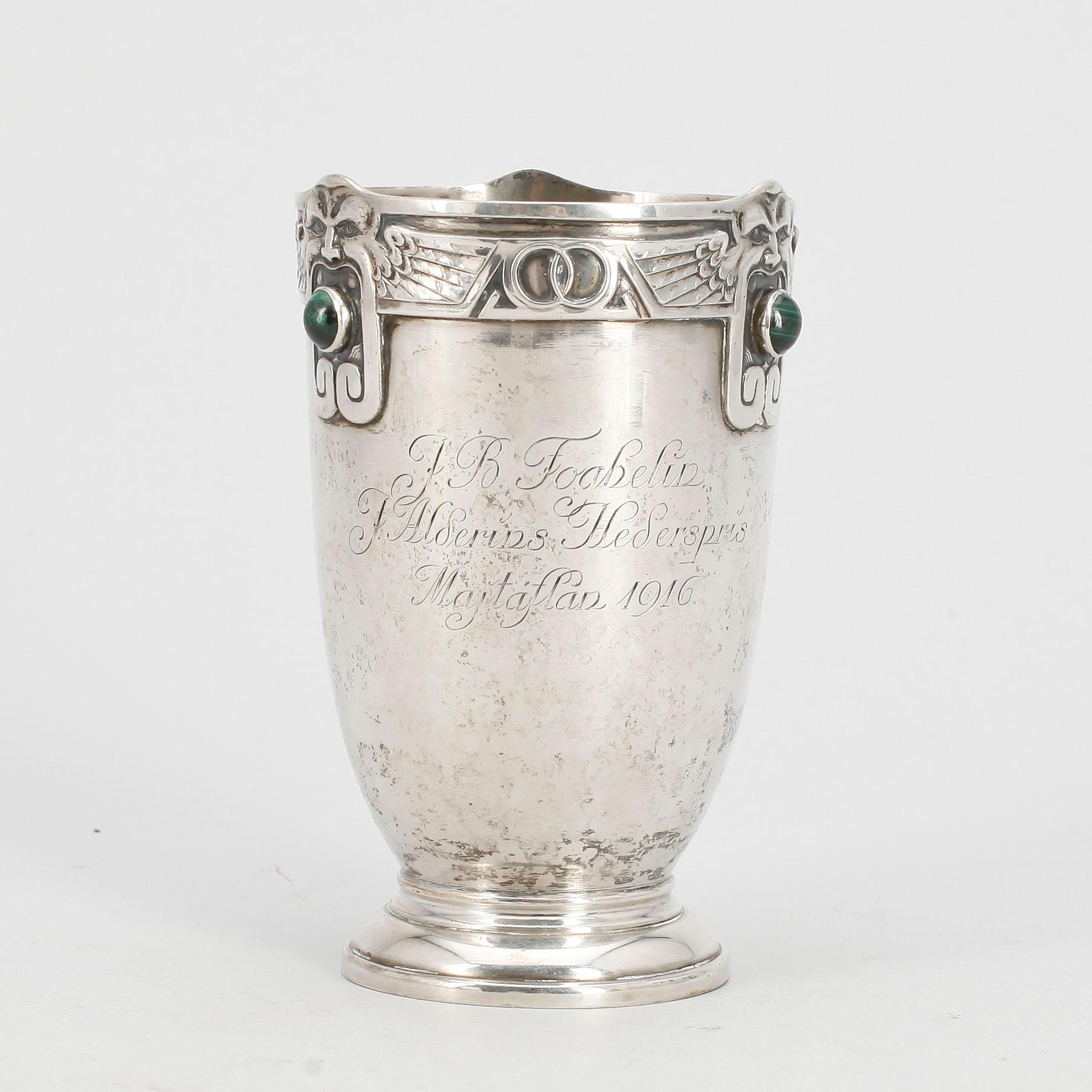 BÄGARE, silver. CG Hallberg, Stockholm 1905. Vikt ca 190 g.