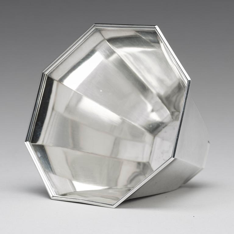 Wiwen Nilsson, a sterling bowl, Lund, Sweden 1971.