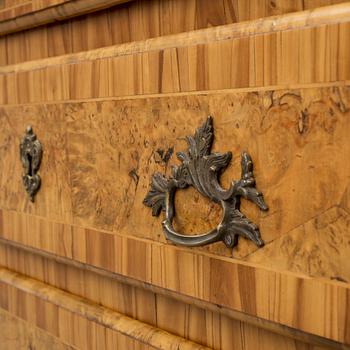 SKÅP, senbarockstil, 1700-/1800-tal.