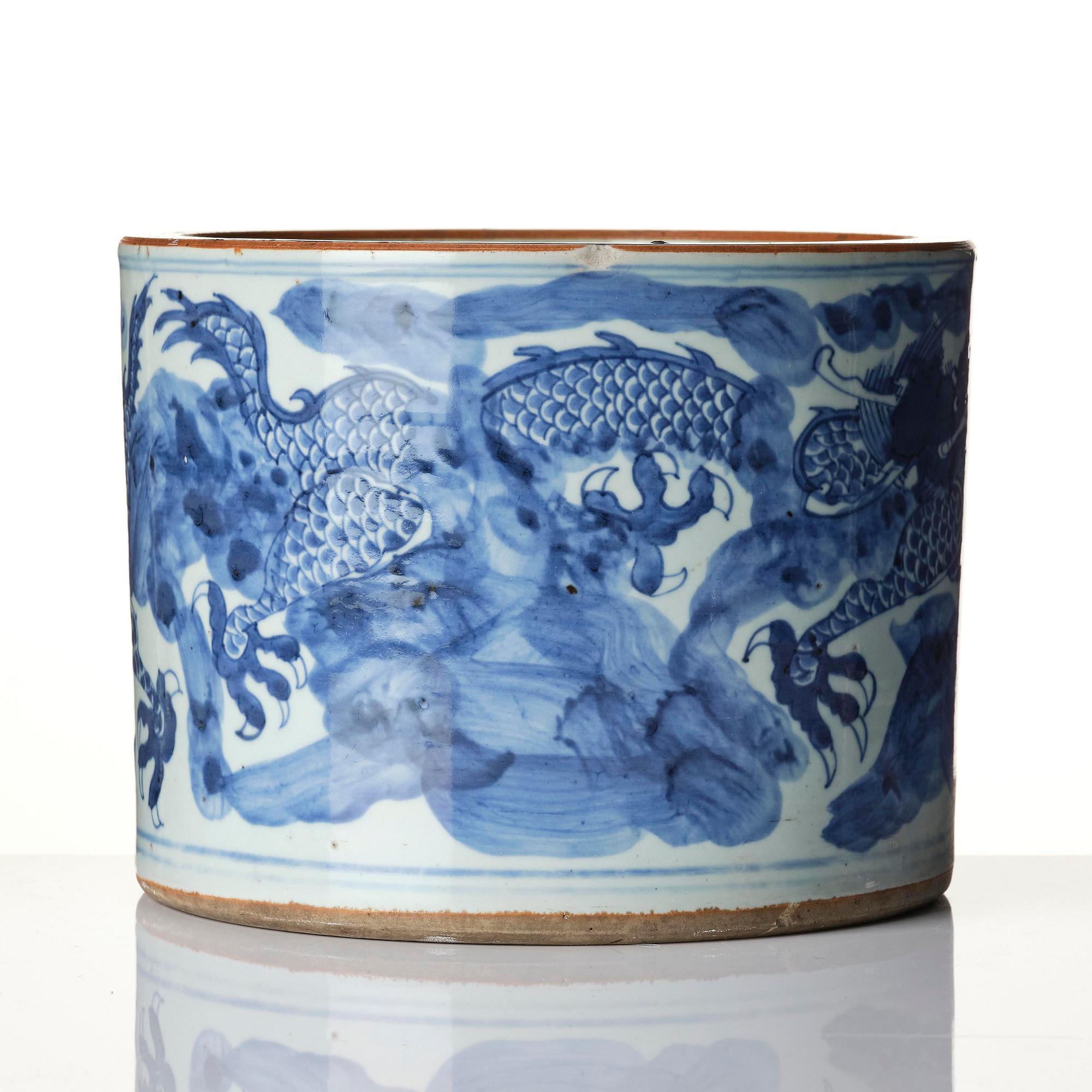 A blue and white incense burner, 17th century.
