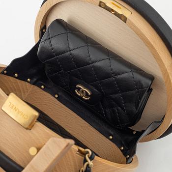 Chanel, bag, "Beech Wood Vanity Case", Cruise 2022 Collection.