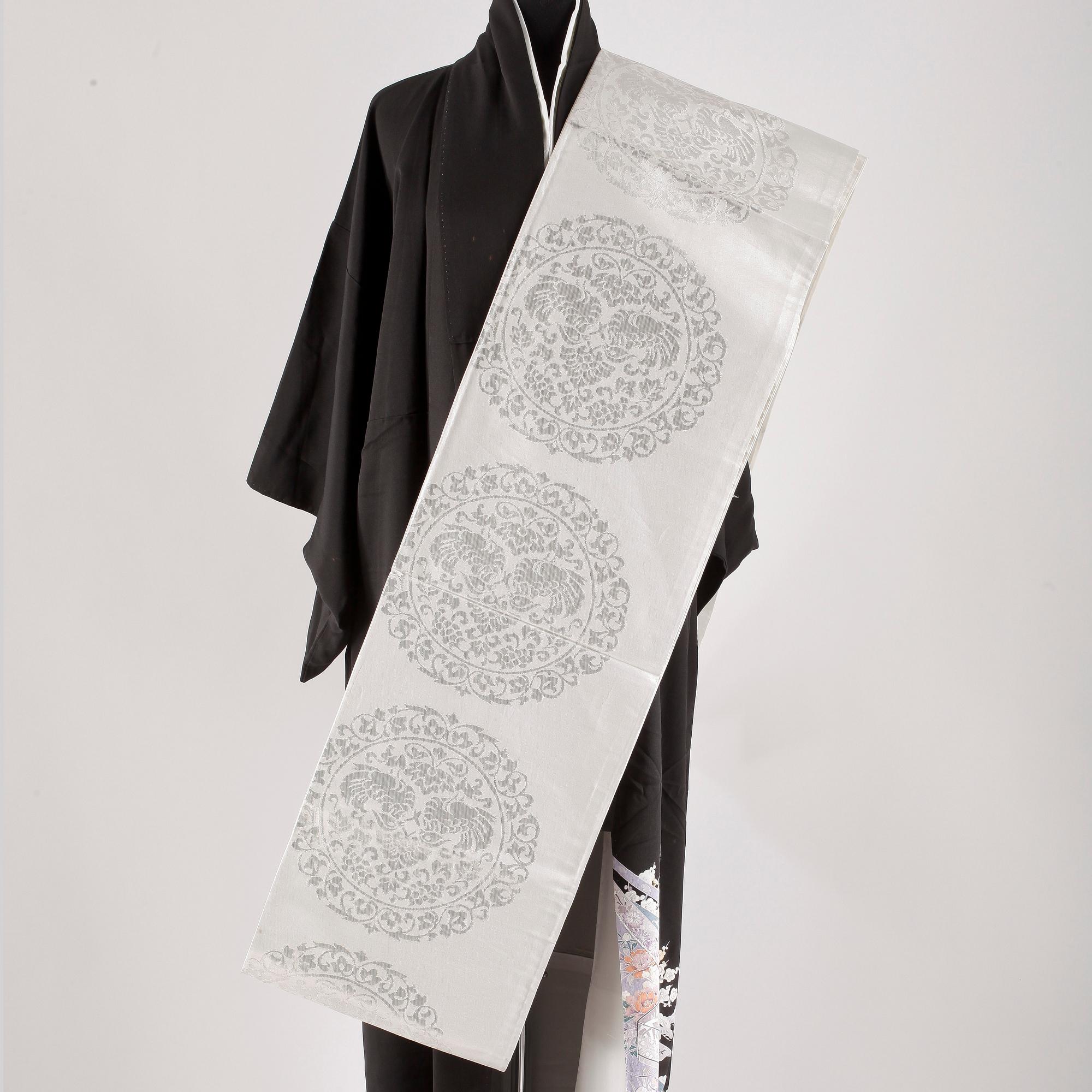KIMONO OCH JACKA, 4 delar, siden, 1900-tal.
