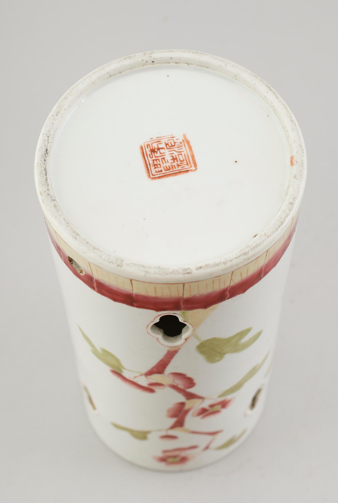 LYKTA, porslin, Kina, 1800-/1900-tal.