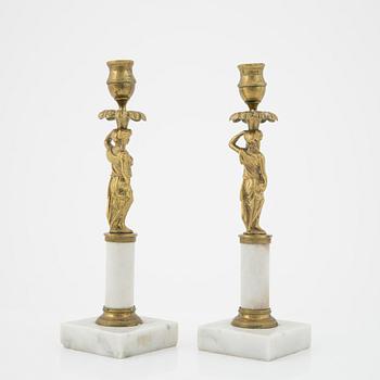 Ljusstakar, ett par, gustaviansk stil, omkring år 1900.