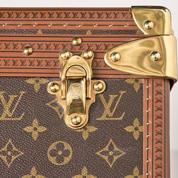 Louis Vuitton, Vintage “Alzer 60” suitcase.