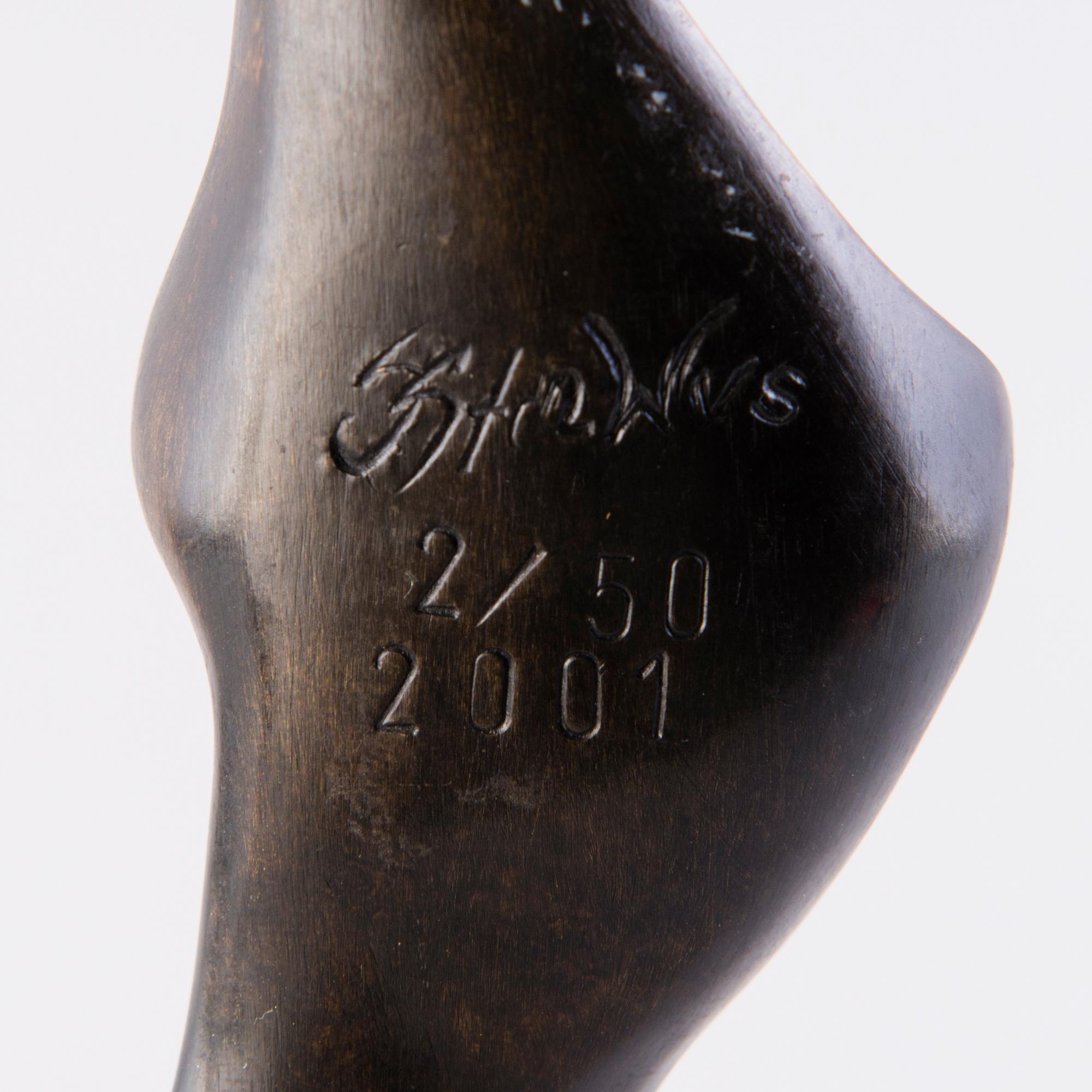 STAN WYS, skulptur, signerad, daterad 2001 och numrerad 2/50.