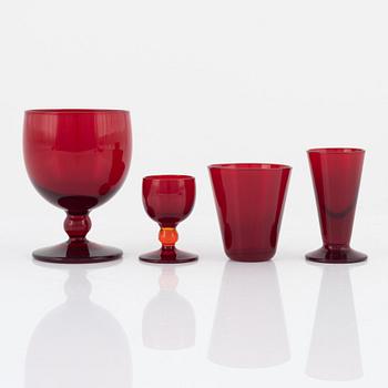 Björn Trägårdh et al. A 27-piece glass service, Reijmyre.