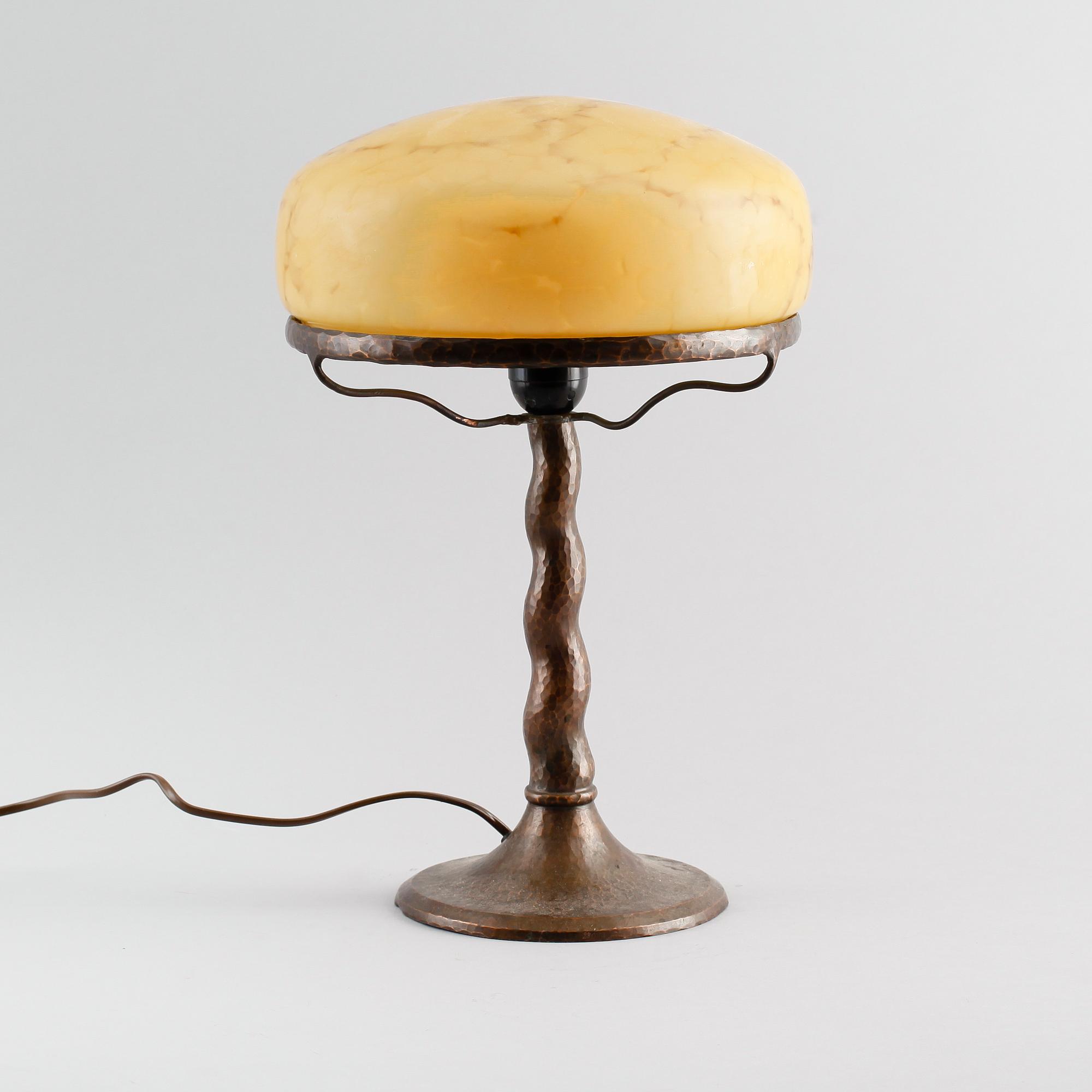 BORDSLAMPA, koppar, sk strindbergslampa, 1900-talets första hälft.