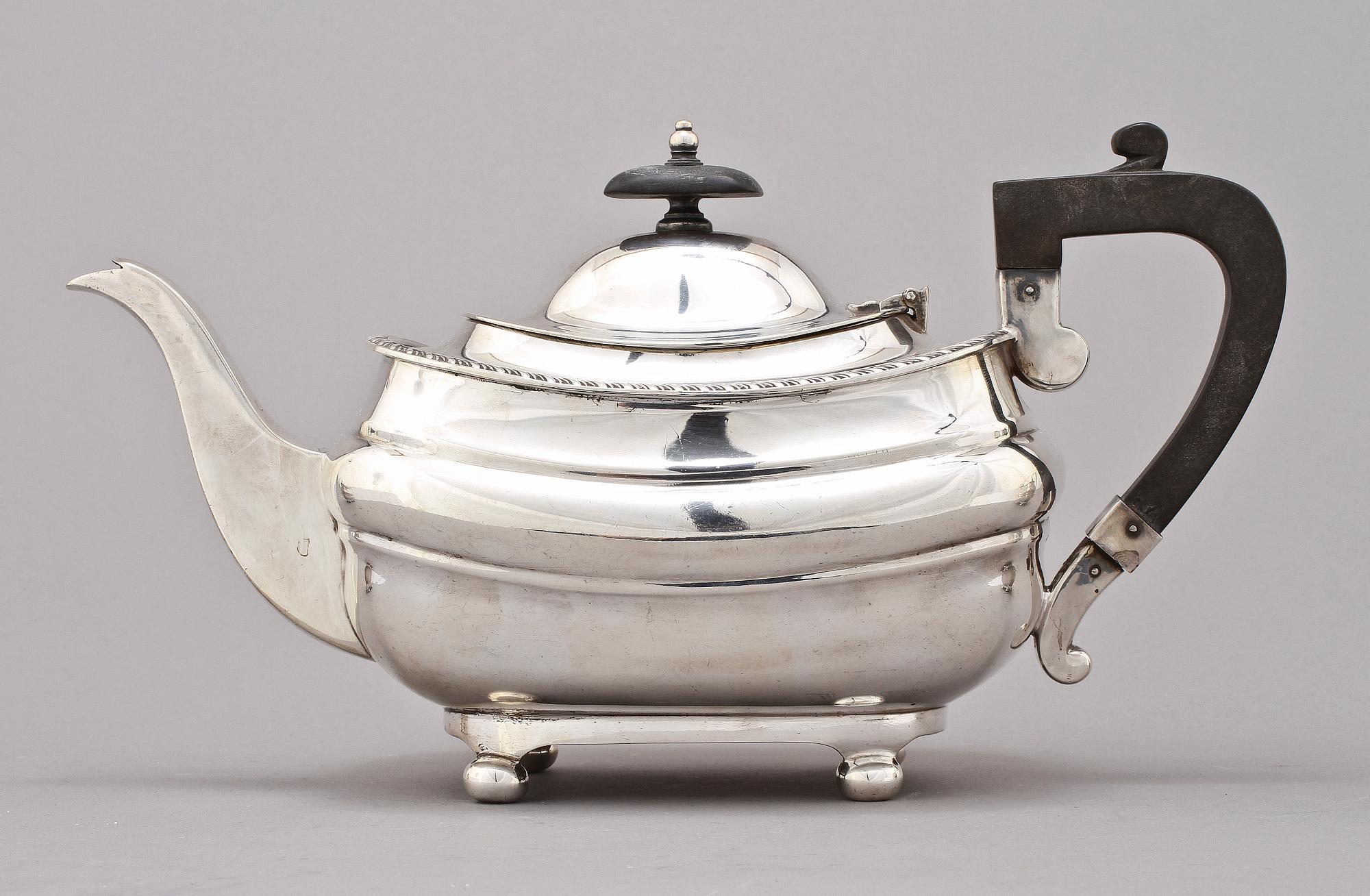 KAFFESERVIS, 5 delar, pläter, bl.a  Walker & Hall, Sheffield, England, 1900-tal.