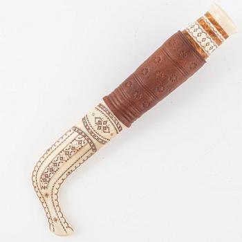 Anders Sunna, a reindeer horn knife, signed.