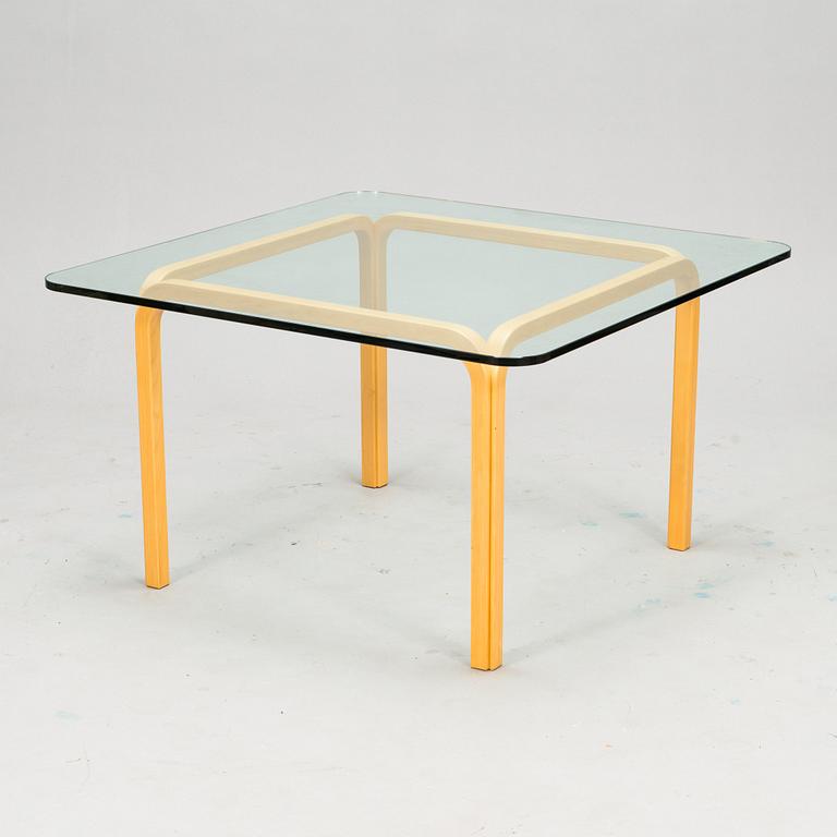Alvar Aalto, Pöytä, Y805B, Artek.