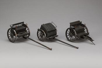 MILITÄRAVAGNAR, 3 ST, 1900-TALETS BÖRJAN.
