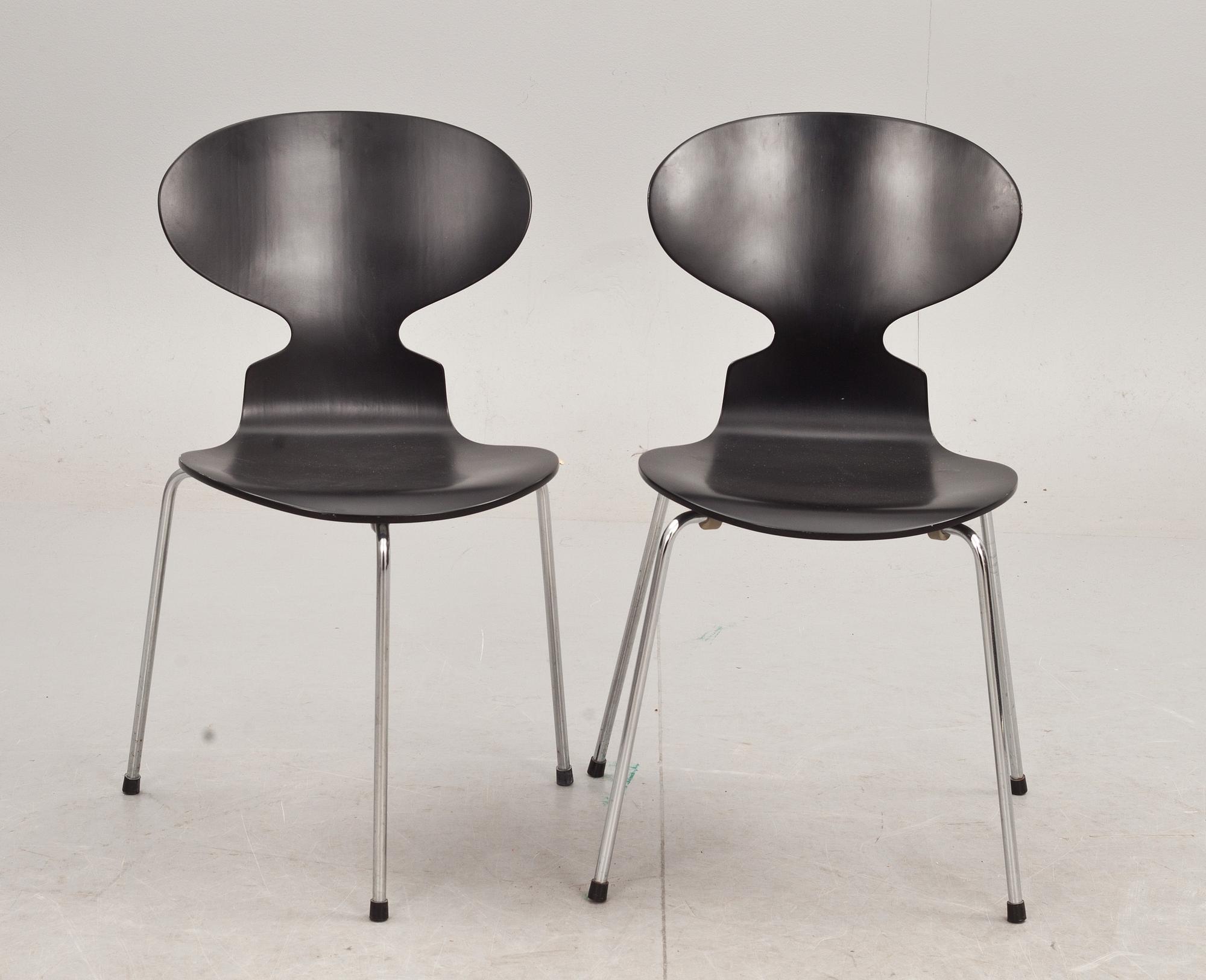 STOLAR, 3+3 st, "Myran", Arne Jacobsen,  Fritz Hansen, 1990-tal, etikettmärkta.