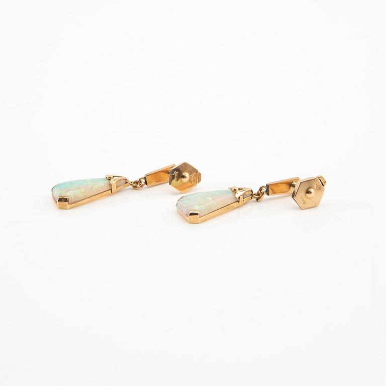 Earrings 18K gold and opal, France first half of the 20th century.