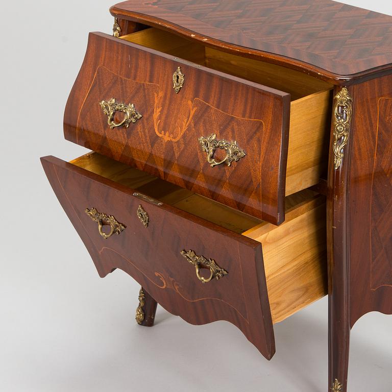 A late 20th century drawer.