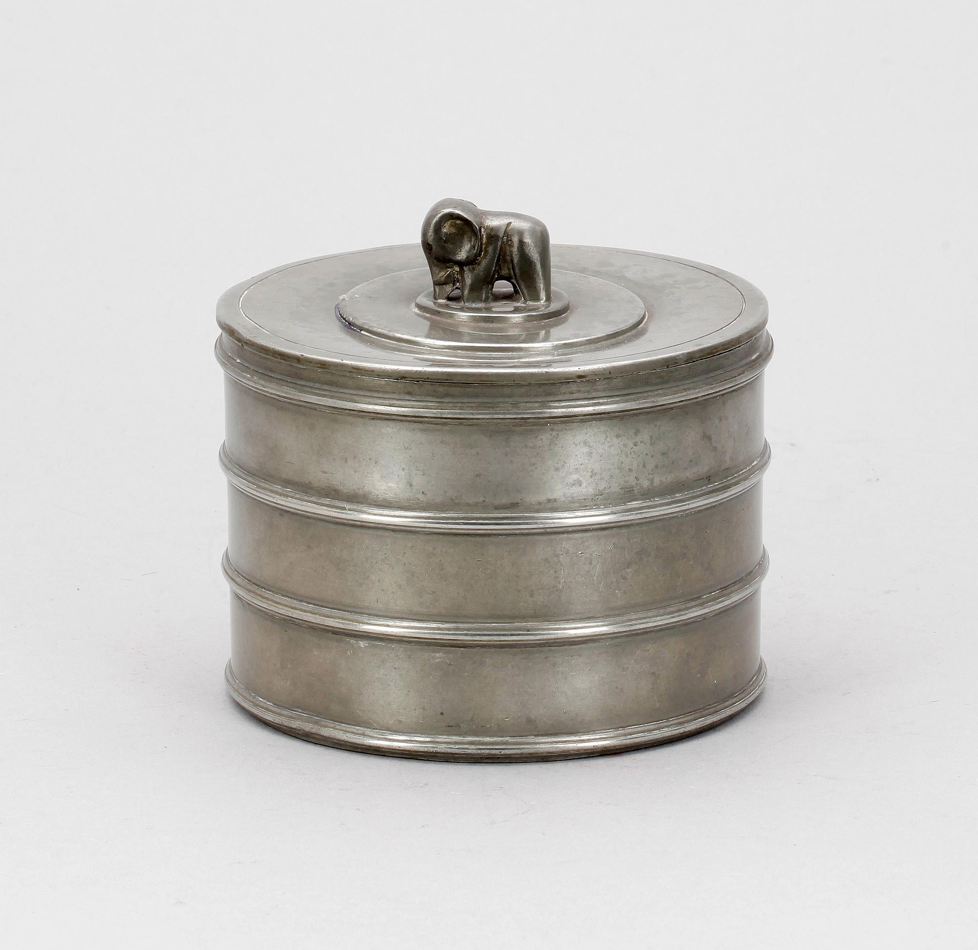 BURK MED LOCK, tenn. CG Hallberg, Stockholm 1934.