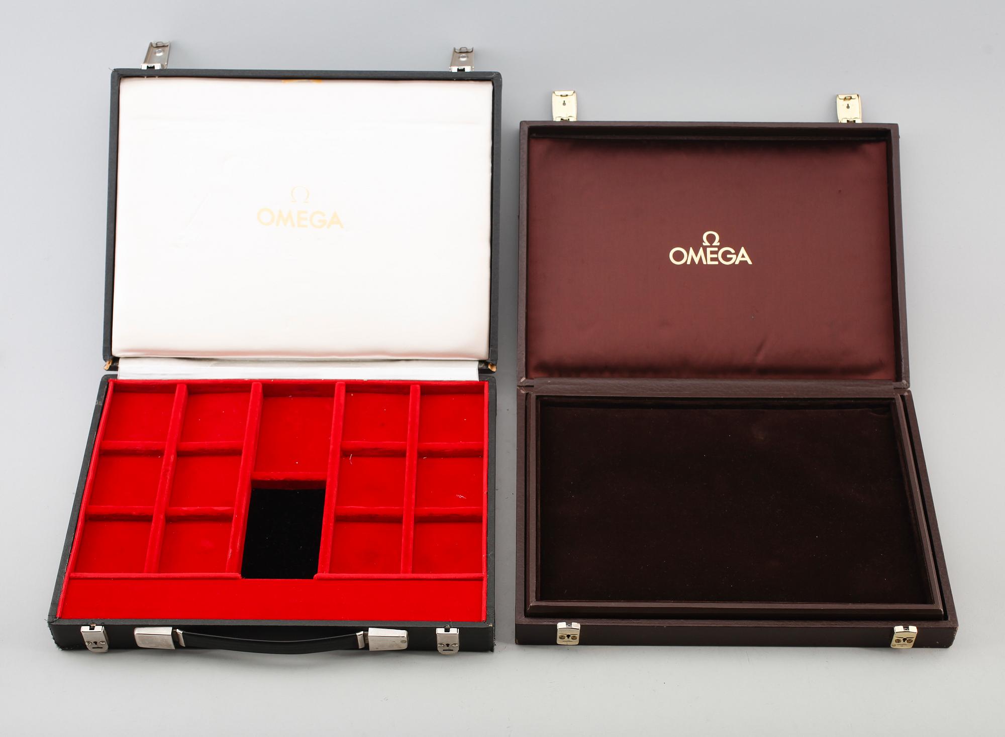 FICKURSLÅDOR, 2 st, märkta Omega.