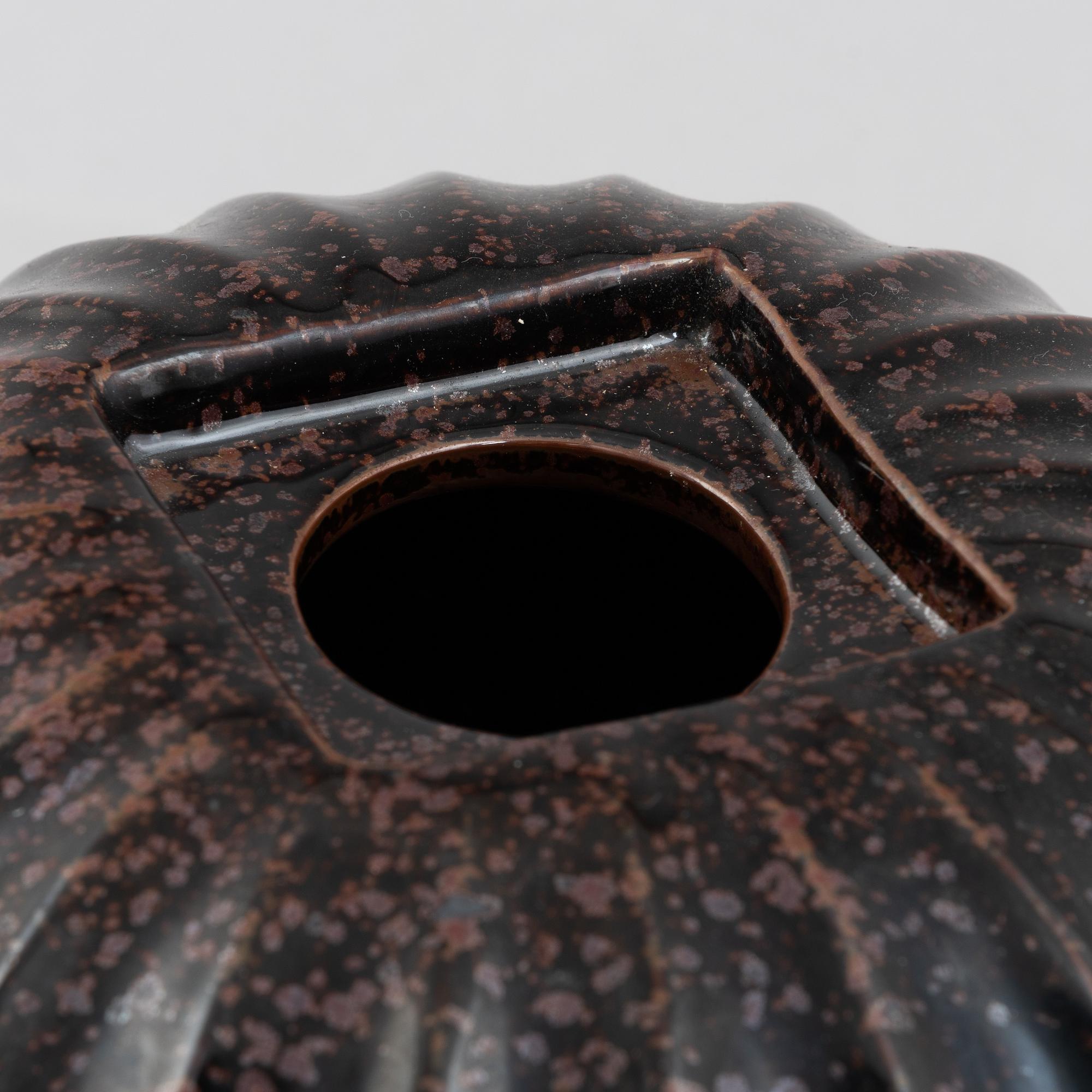 Paul Hoff, a stoneware sculpture / urn with cover, Gustavsbergs studio 1989.