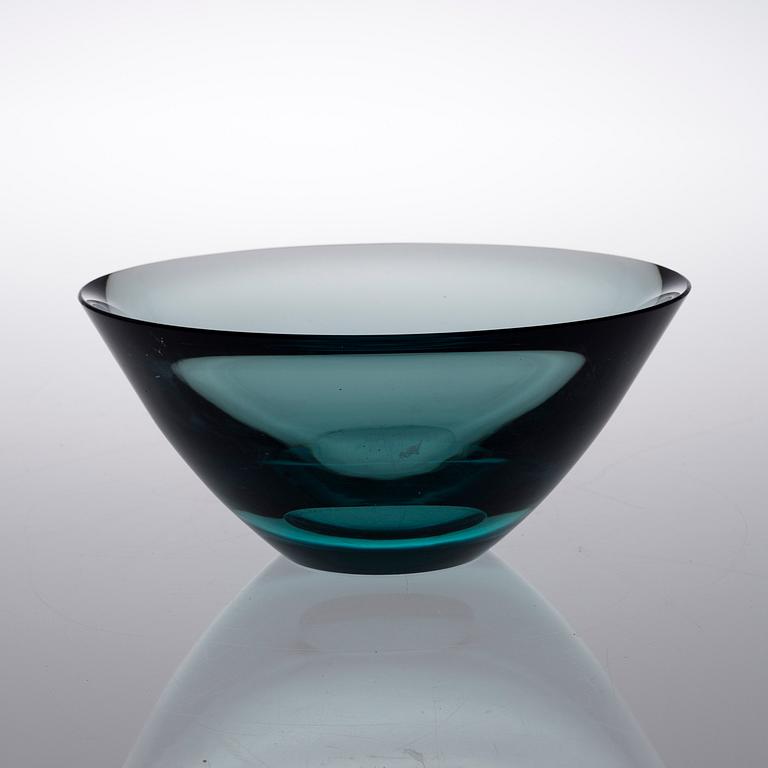 A BOWL. Sign. G. Hongell-Karkula 1941.