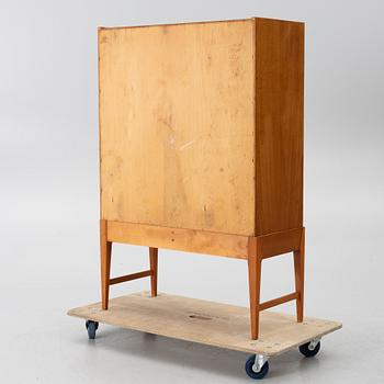 Eric Johansson, A model 381 cabinet, Abrahamssons Möbelfabrik.