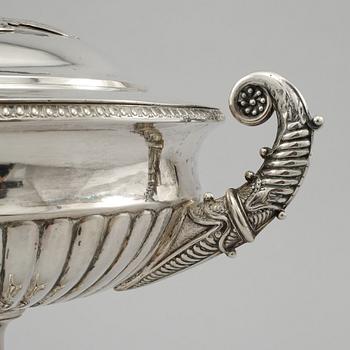 STRÖSOCKERSKÅL, silver, Jakob S Lundberg, Stockholm, empire, 1828, vikt 754 gram .