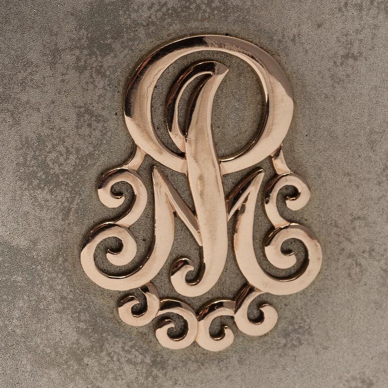 CIGARRETUI, silver, Oskar Lindroos, Helsingfors 1919. Vikt 211 g.