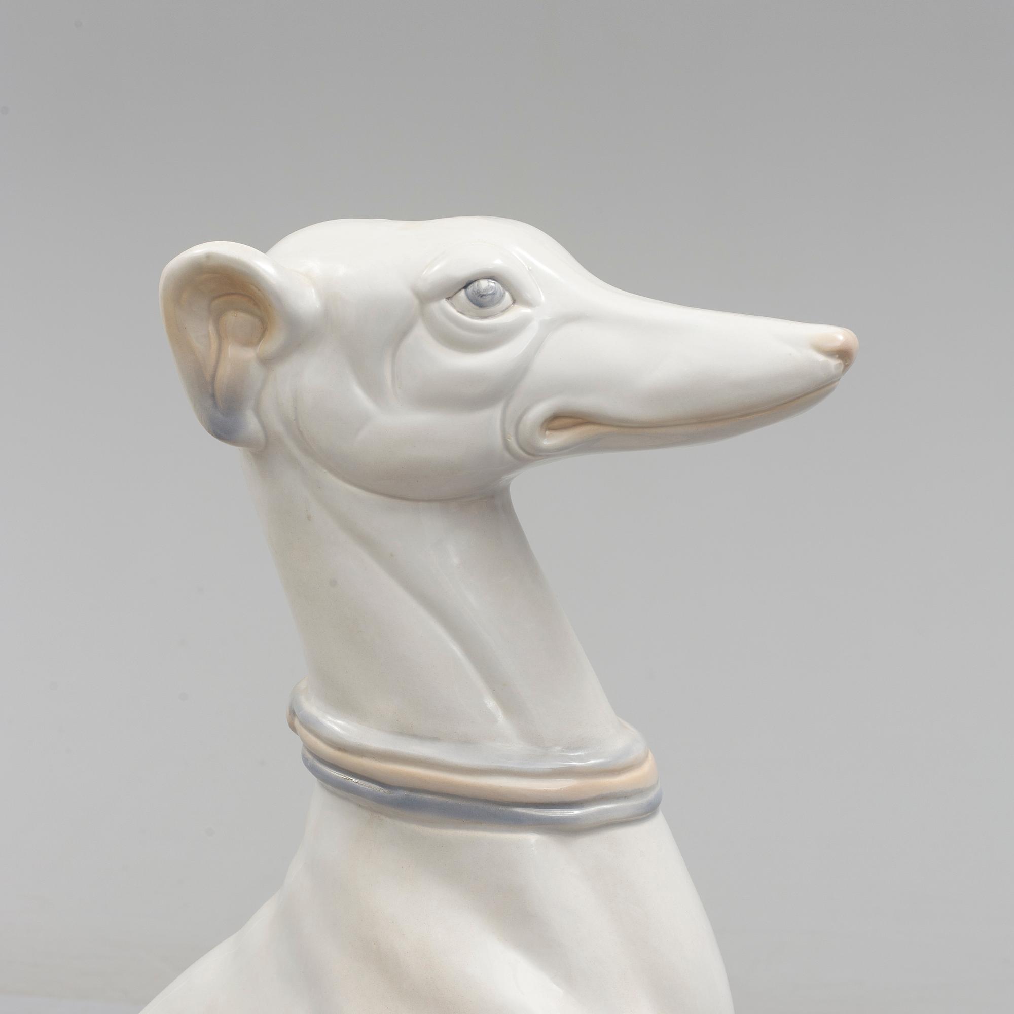 A porcelain sculpture, 20th century.