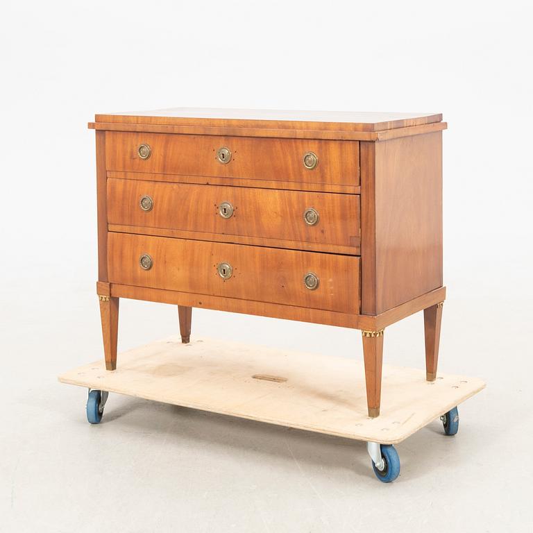 Chest of drawers, Gustavian style 19th century.