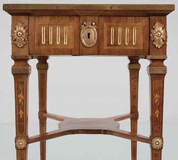 BORD, av Gottlieb Iwersson. Gustavianskt.