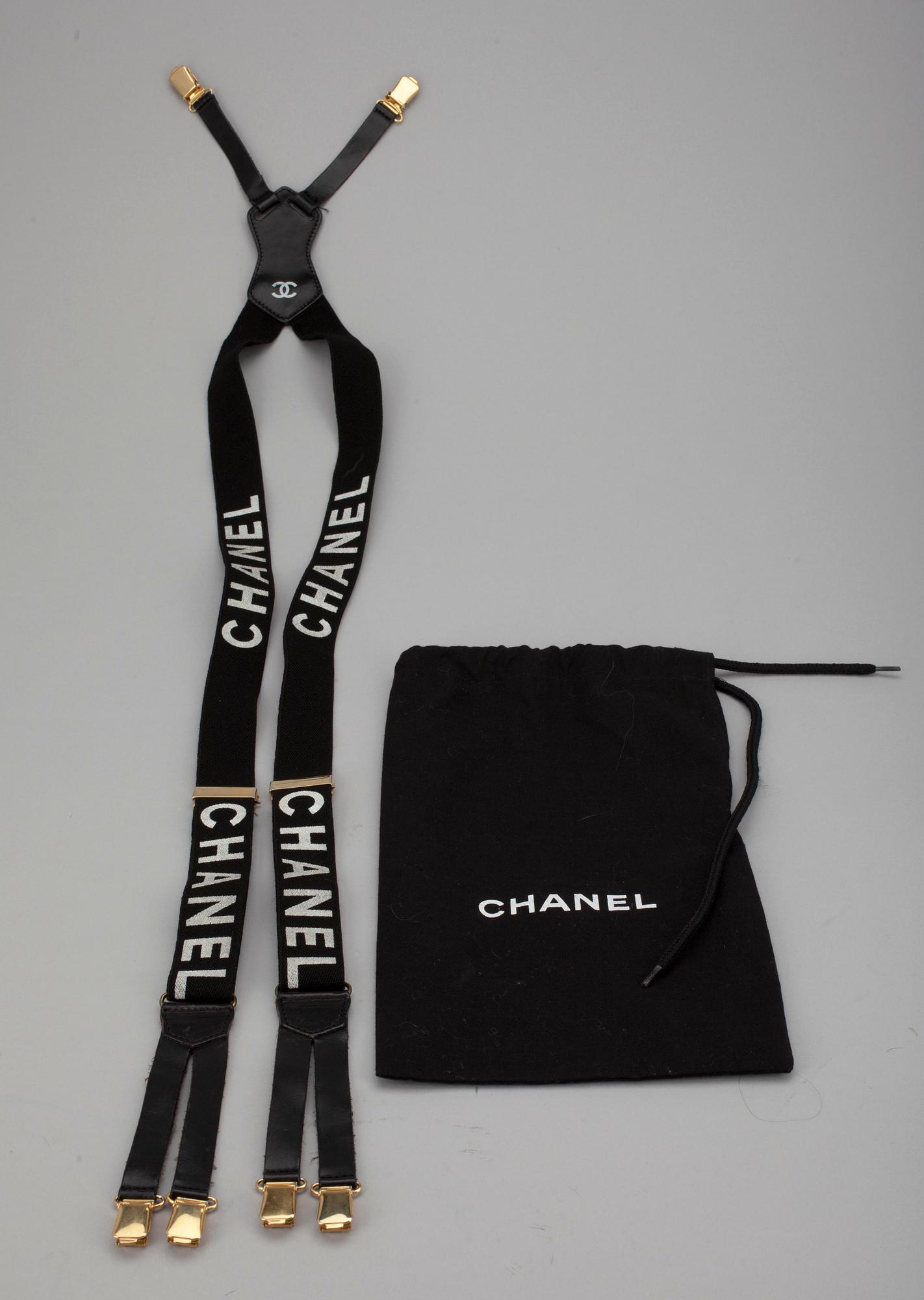 HÄNGSLEN, Chanel.