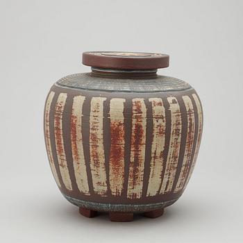 A Wilhelm Kåge 'Farsta' stoneware jar and cover, Gustavsberg Studio 1956.
