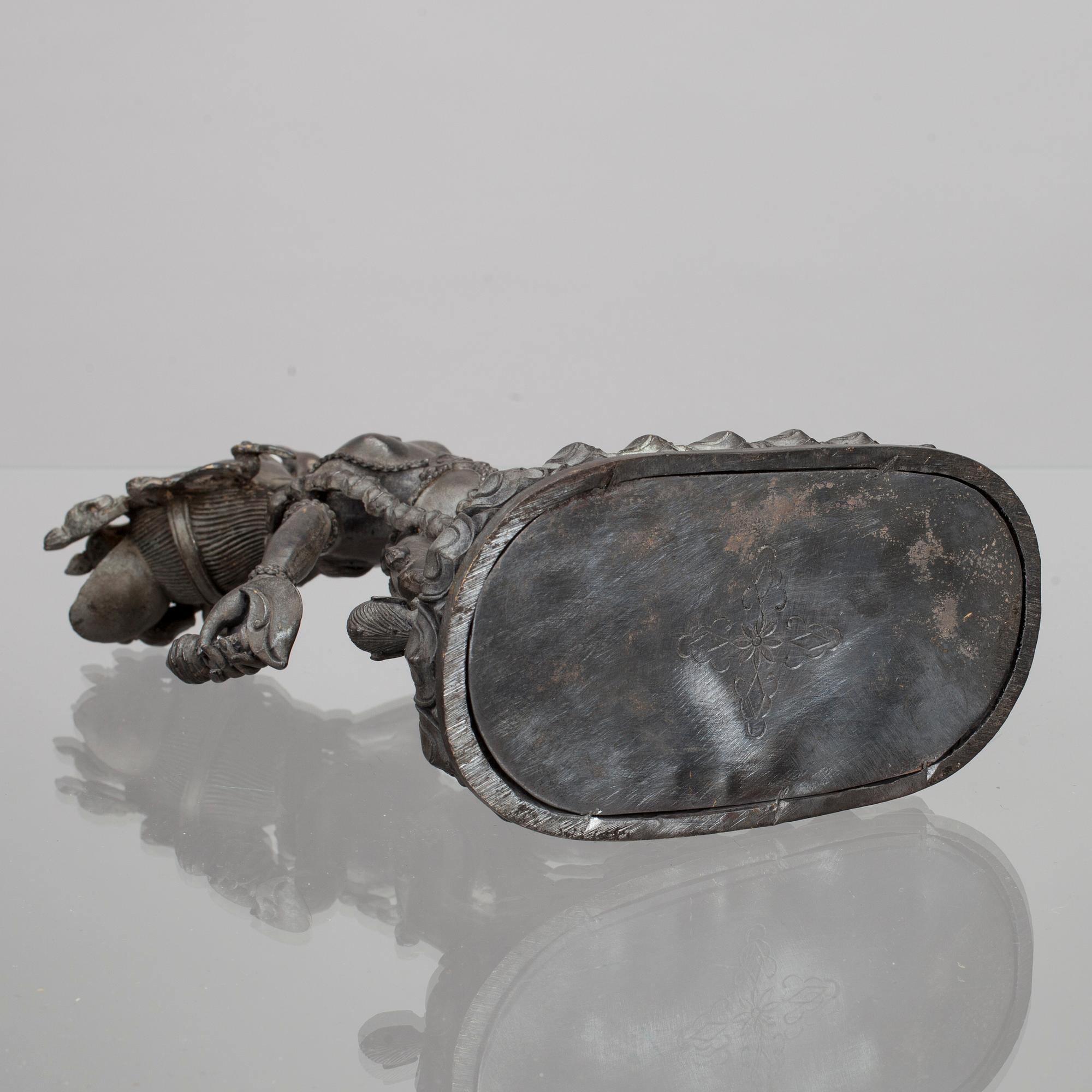 SKULPTUR, patinerad mässing, Tibet 1900-talets senare hälft.