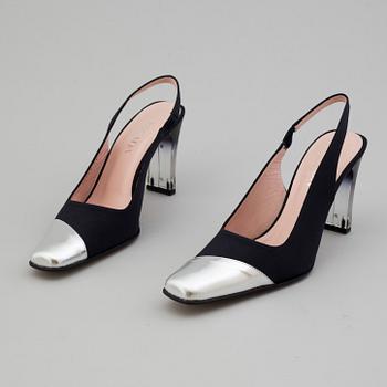 ESCADA, slingbacks, size 39.