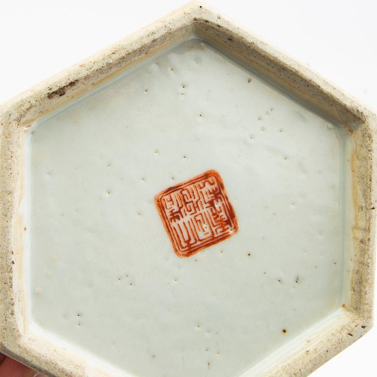 Two Chinese famille rose lanterns, one late Qing and one 20th century.