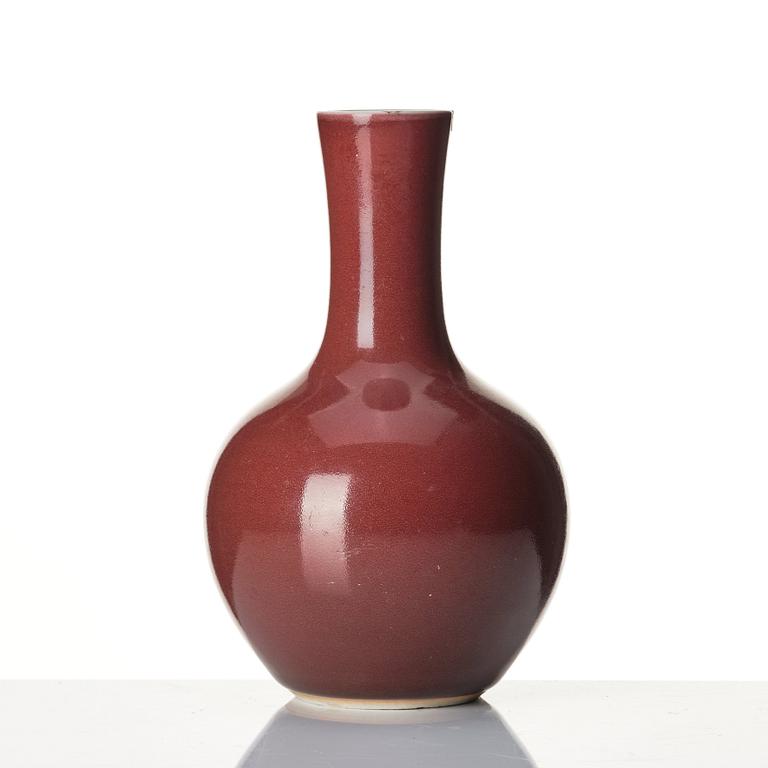 A sang de boeuf glazed vase, Qing dynasty with Xuande mark.