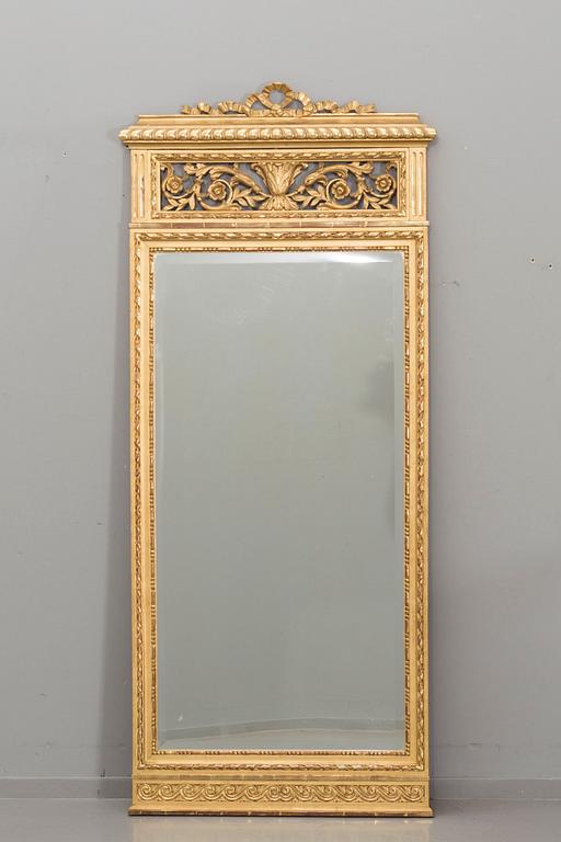 SPEGEL MED KONSOLBORD, gustaviansk stil, 1900-talets första hälft.