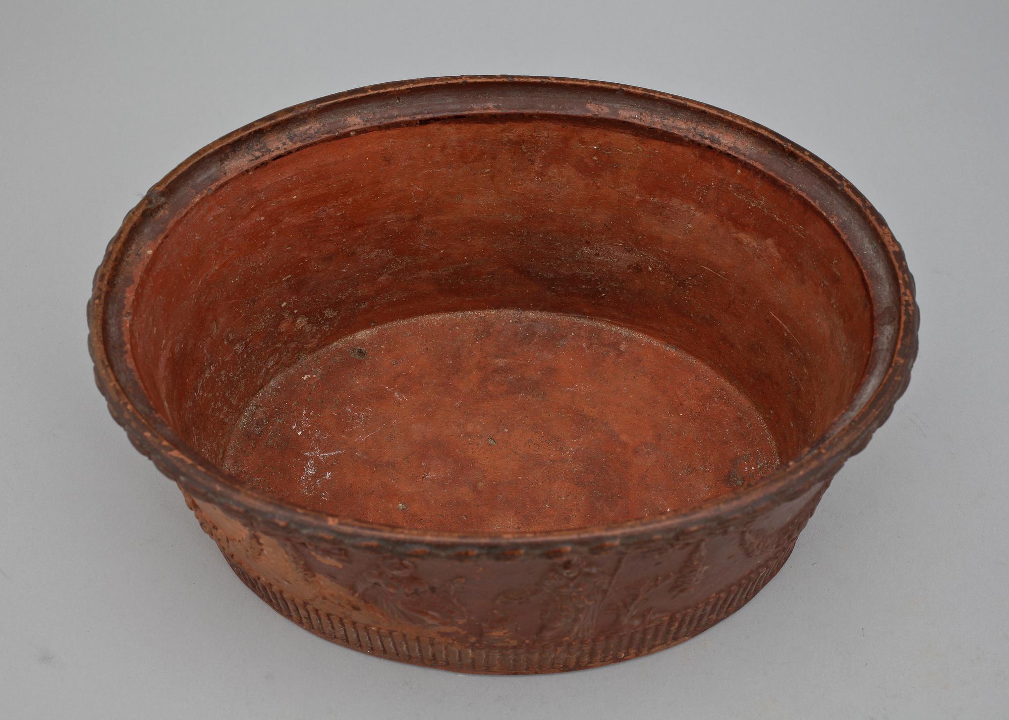 PASTEJFORM, lergods, empir, 1800-tal.