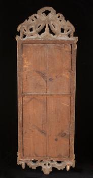 SPEGEL, av Nils Meunier (spegelmakare i Stockholm 1754-97). Gustaviansk.