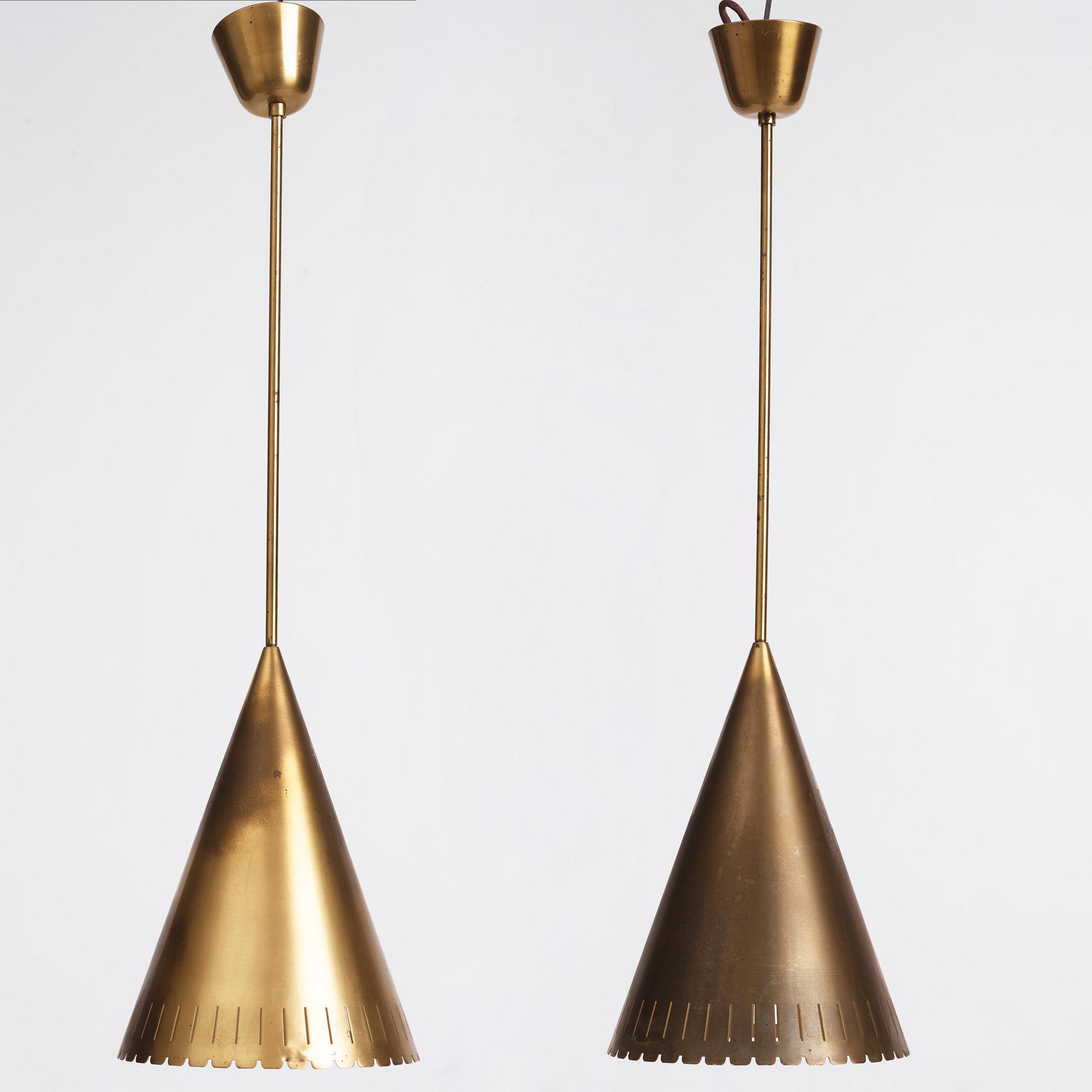 Harald Notini, taklampor, ett par, modell "11773", Arvid Böhlmarks Lampfabrik, Stockholm 1940-50-tal.