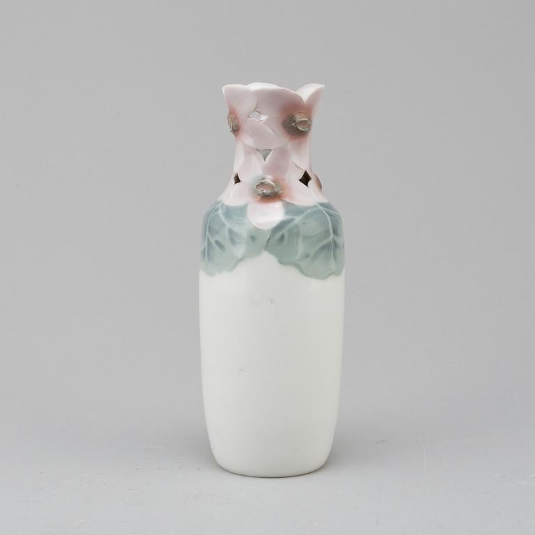 ASTRID EWERLÖF, an Art Nouveau porcelain vase from Rörstrand, early 20th Century.